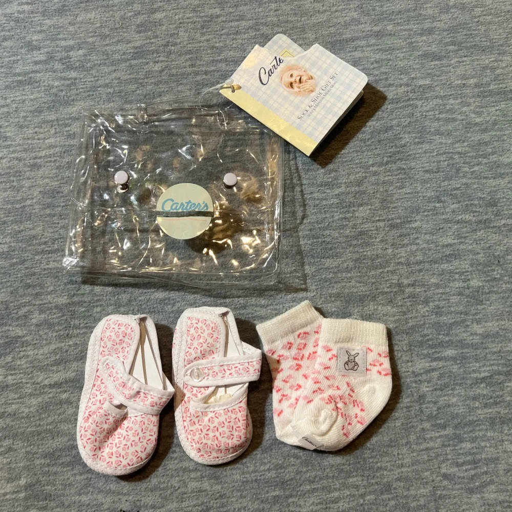 Carter’s vintage sock & shoe‎ gift set infants baby 0-3 months pink floral new